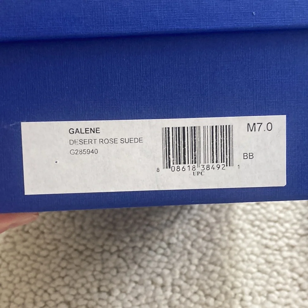 Stuart Weitzman Suede Heel - Picture 8 of 8